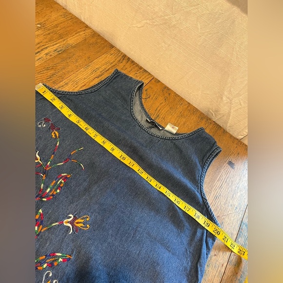 VANITY FAIR – Embroidered Denim Dress – Size 16 - Picture 4 of 10